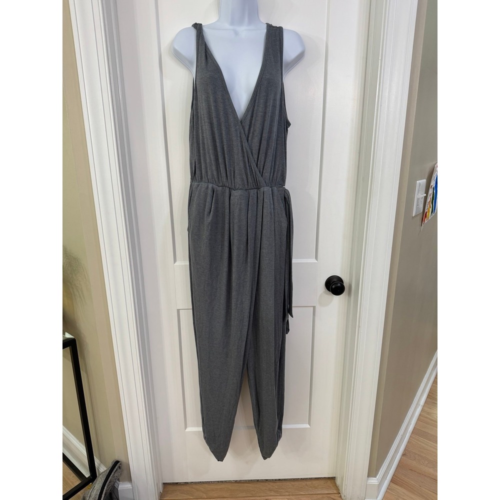 Joyfolie Ribbed Knit Jumpsuit Gray Sleeveless V Neck Tie Waist‎ Casual One Piece
